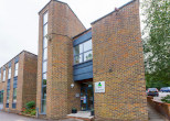 photograph of Oakridge House linking to larger picture